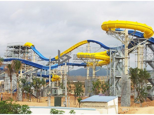 水上飛龍滑梯 水上飛龍滑梯