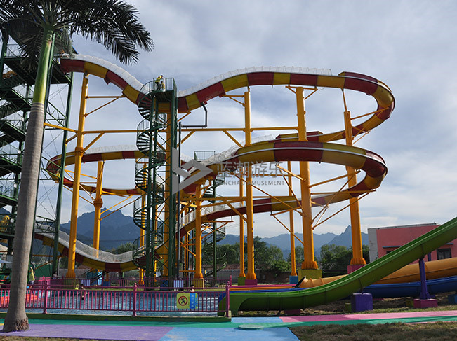 水上飛龍滑梯 水上飛龍滑梯