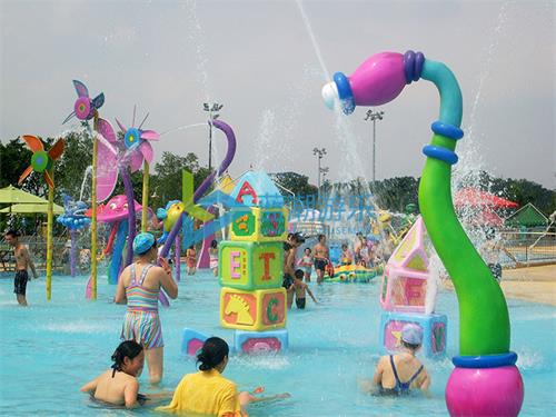 戲水小品_藍(lán)潮游樂